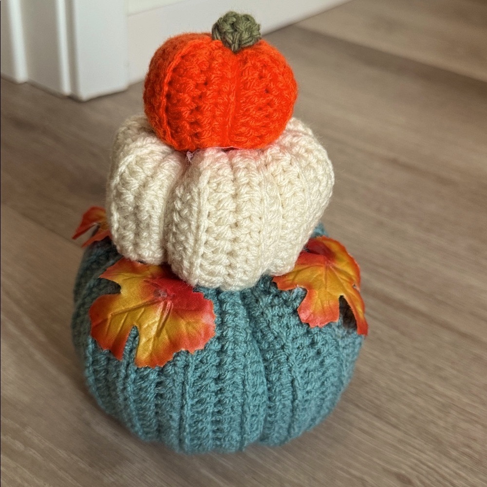 Handcrafted Knit Stacked Pumpkin Fall Decor NEW 🏷️